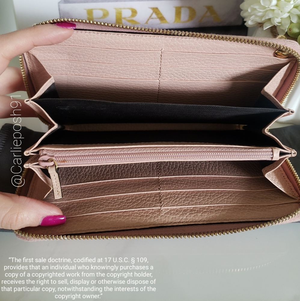 *SOLD* 💕HOST PICK💕 Authentic Gucci Petite Marmont Wallet - Picture 4 of 11